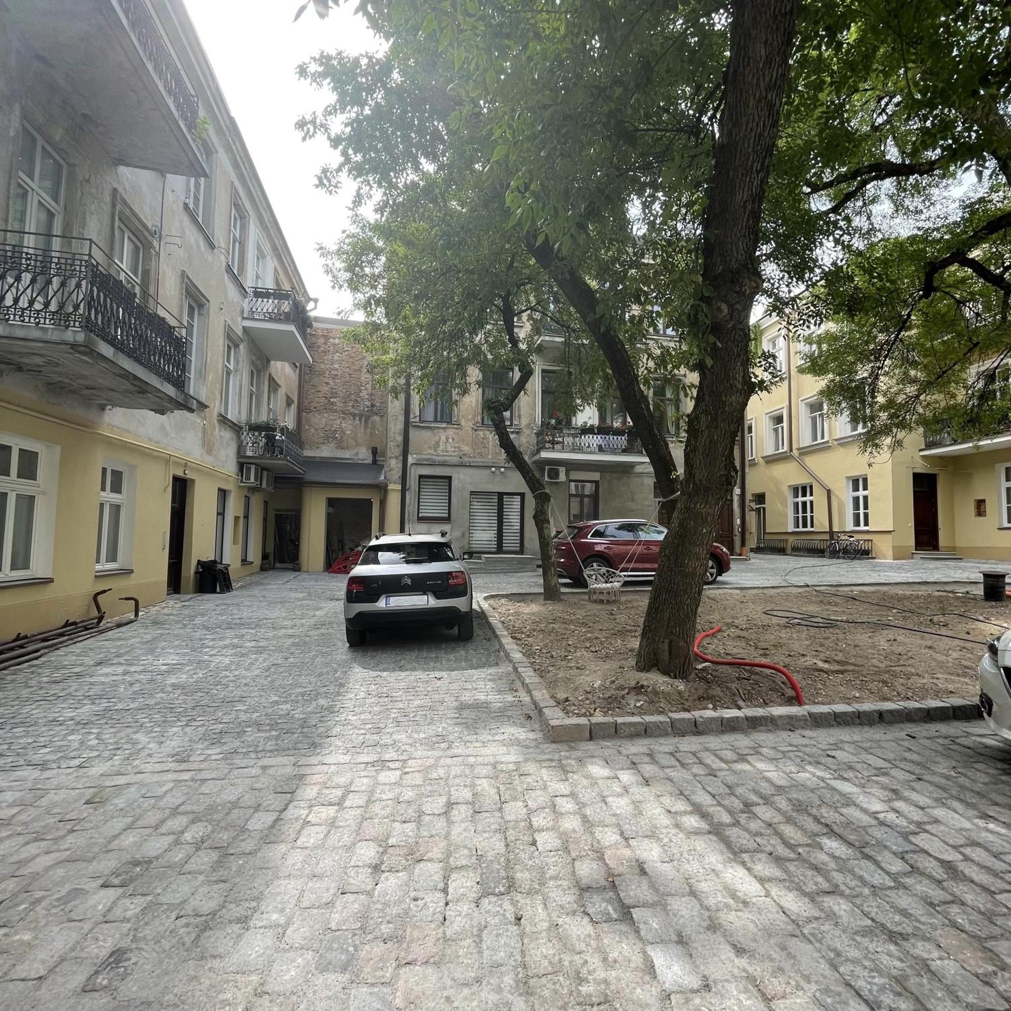 Modern Vilnius Old Town Apartment With Free Parking Ngoại thất bức ảnh